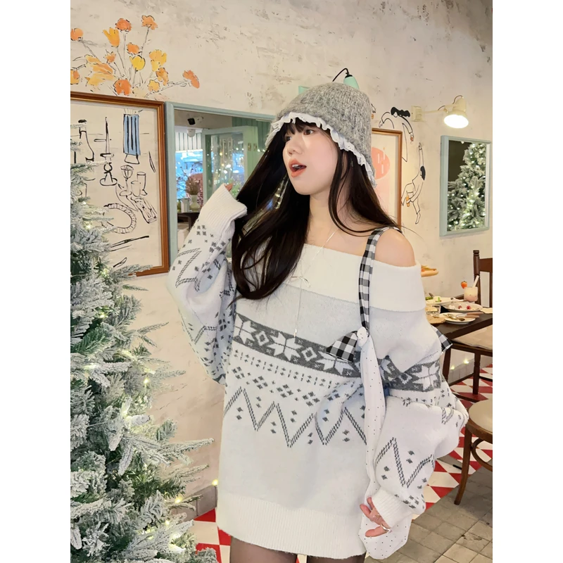 米米子“节日华尔兹”白色雪花厚毛织一字肩长款毛衣秋冬新款上衣女