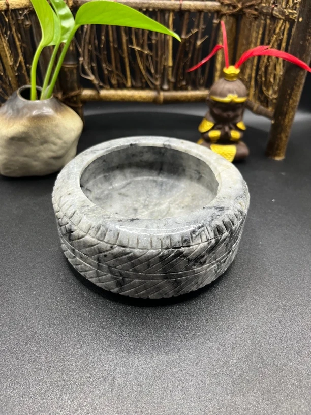 岫玉水墨纹轮胎烟~灰~缸 直径11.5cm 四大名玉 岫玉