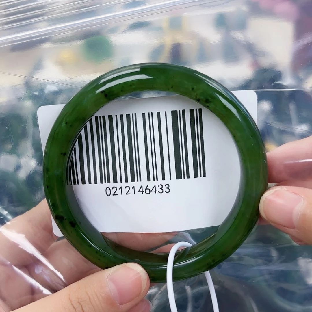 和田玉(碧玉)手镯未镶嵌6162