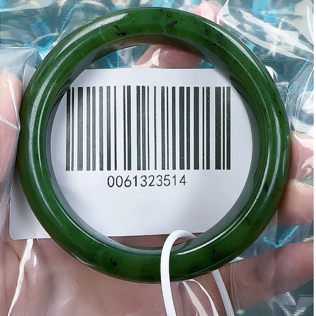 和田玉手镯未镶嵌58.7微瑕