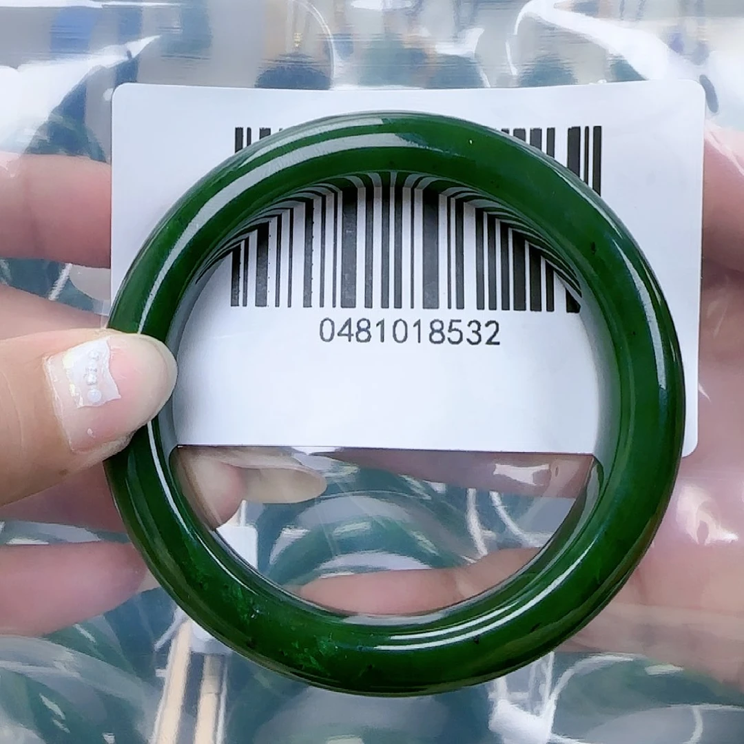 和田玉（碧玉）手镯未镶嵌5657包容