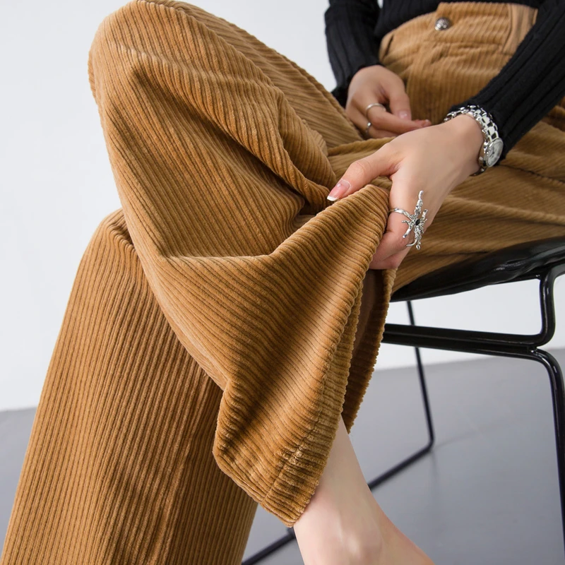 卡其色灯芯绒裤子条绒阔腿裤女2025新款秋冬加绒直筒裤休闲裤长裤