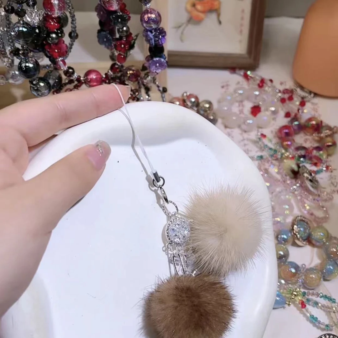 DIY手作新款Z8E-618咖色白色双色小毛球手机链