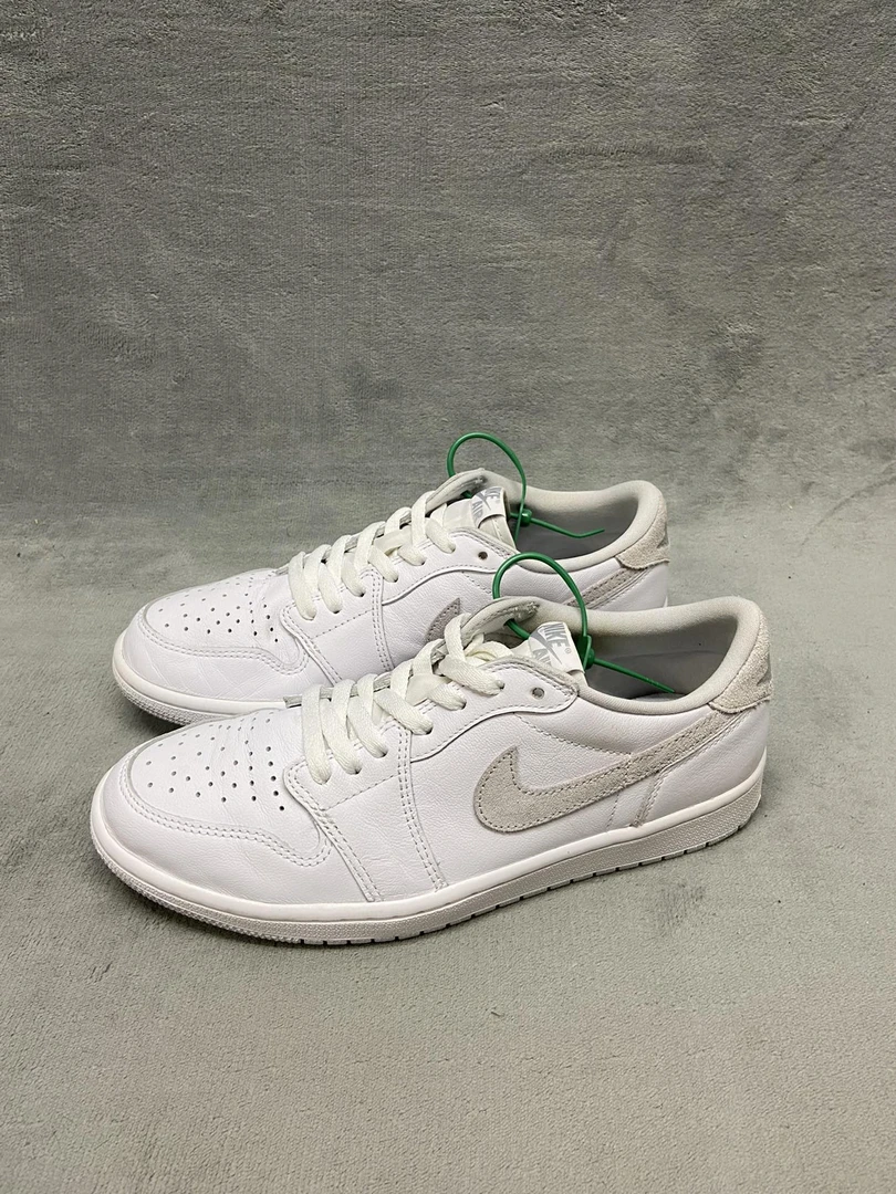 aj1 灰白  42.5码  499秒 正品二手球鞋 洗护消毒干净 鞋头满星