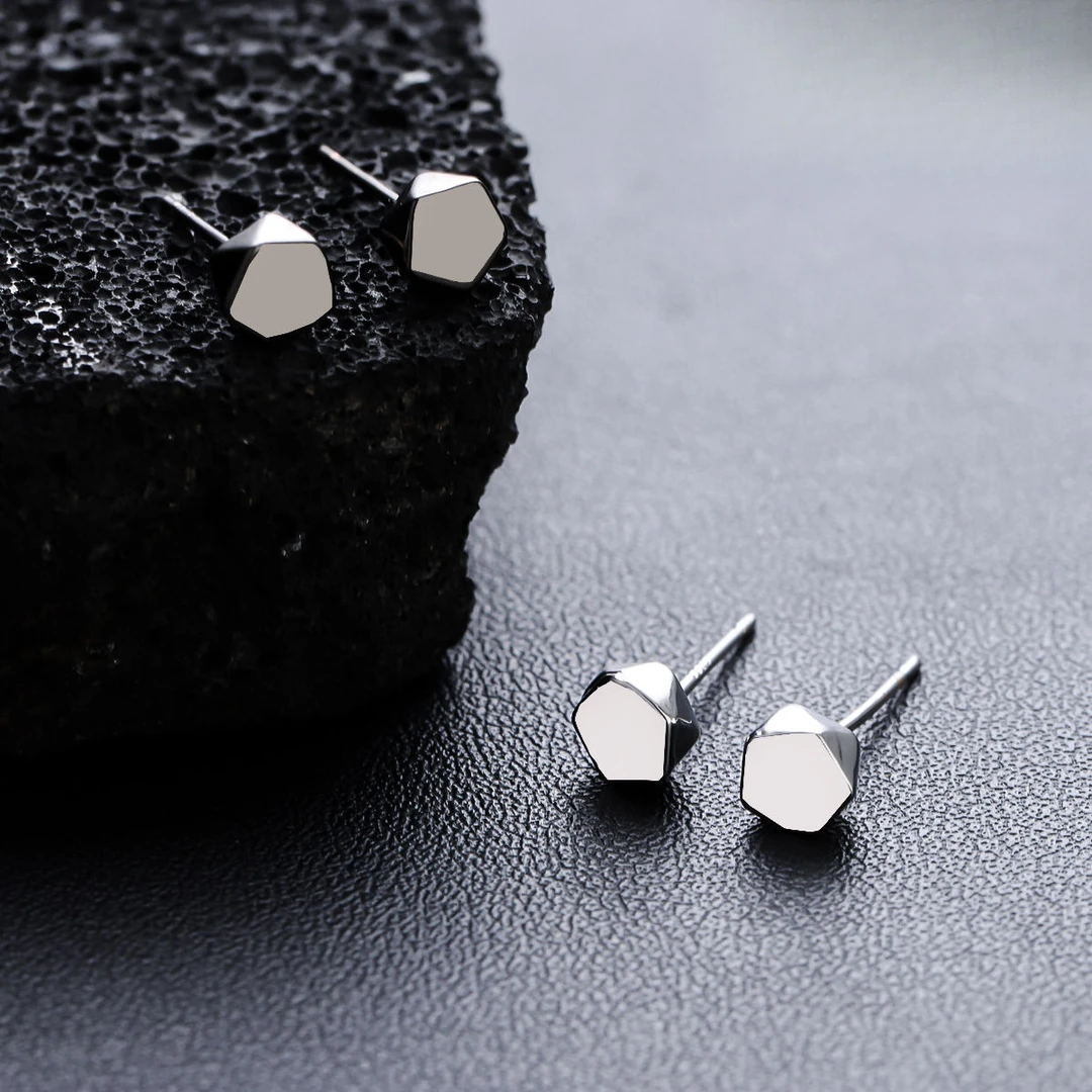 黄铜陶瓷耳饰 六边形耳钉男个性设计高级感百搭夏季嘻哈新款耳饰