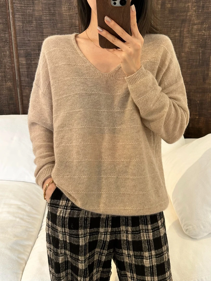 金子/JZ SO MUCH【提花全羊绒V领毛衣】极简提花羊绒毛衣