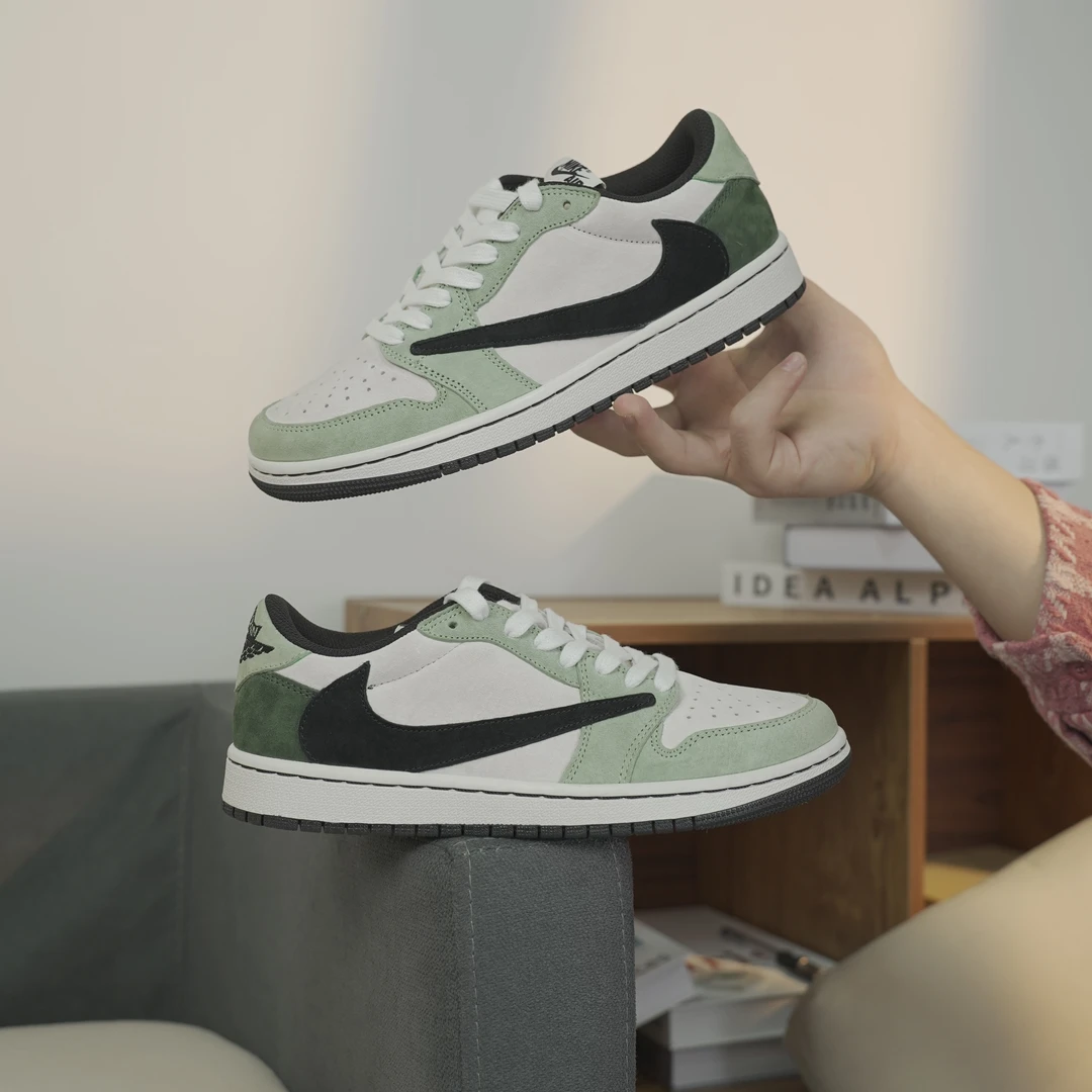 Nike/耐克AirJordan1Low薄荷绿潮流男女低帮运动休闲鞋【定制球鞋】