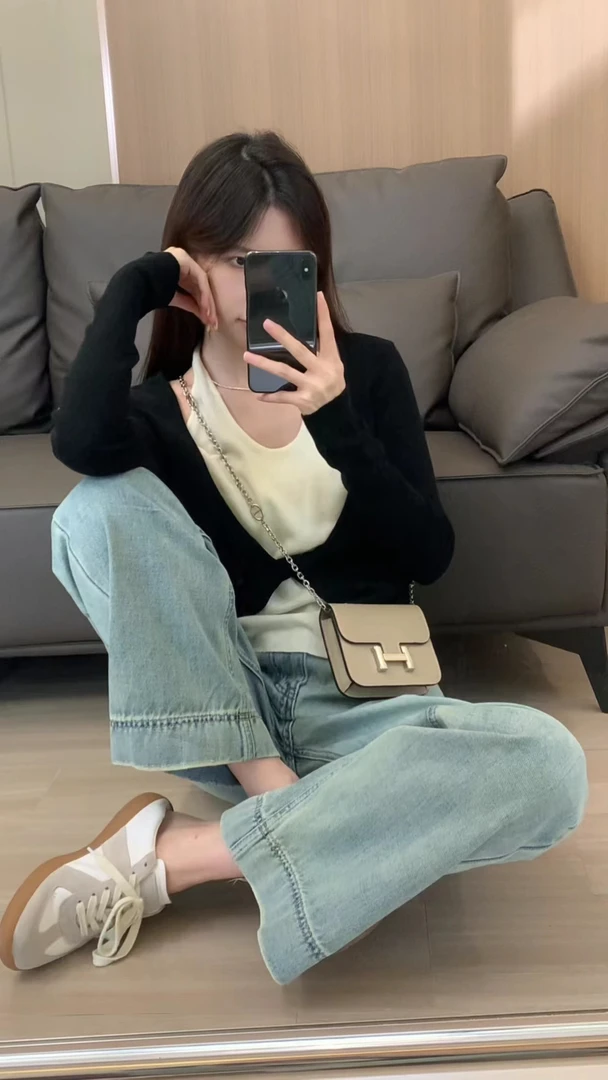 【阿凯自制】HF 7048 挂脖撞色设计感显瘦假两件上衣（衣长54）