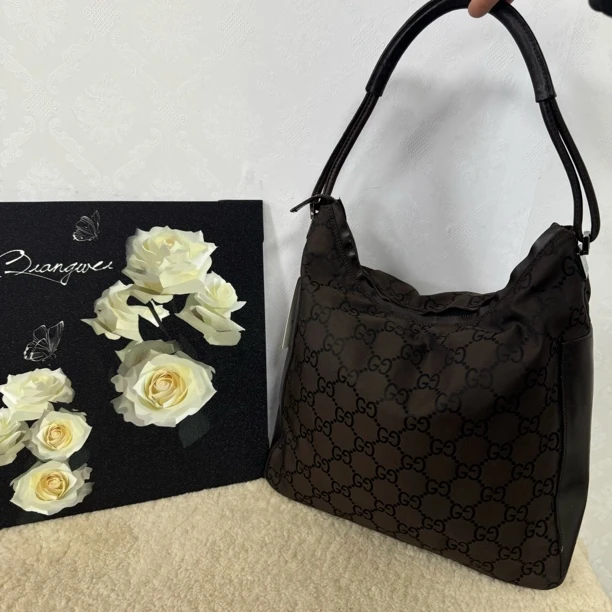 95新 GUCCI/古驰 尔忧中古/古驰时尚女士00186