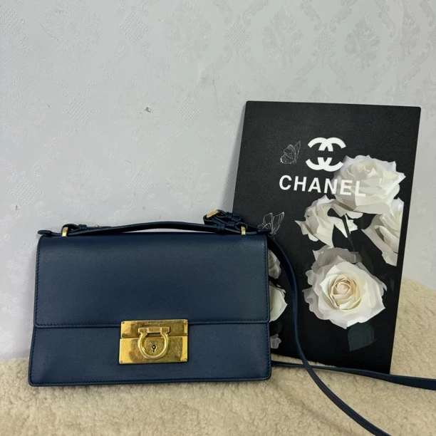 90新 FERRAGAMO/菲拉格慕 尔忧中古/菲拉格慕/单肩包斜挎包0085