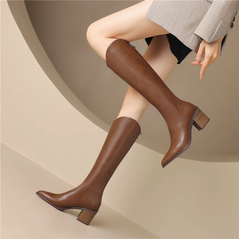 7cm胖MM牛皮V口骑士靴时装尖头长靴马丁靴粗腿大筒围高筒靴X968