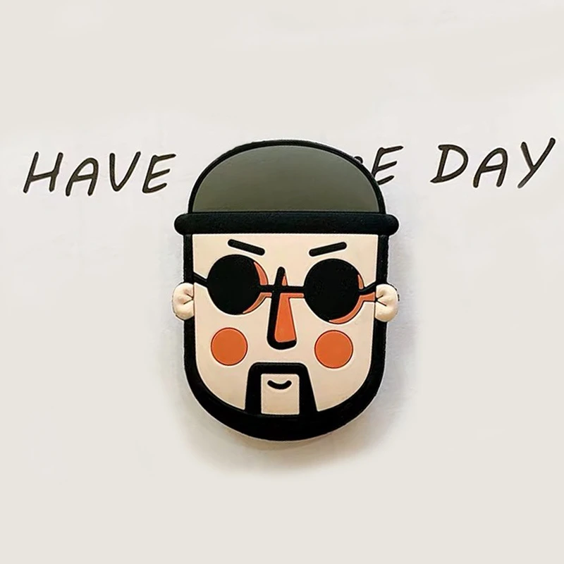 遮阳板墨镜夹收纳盒方便多功能车载汽车车内眼镜架可爱卡夹车用