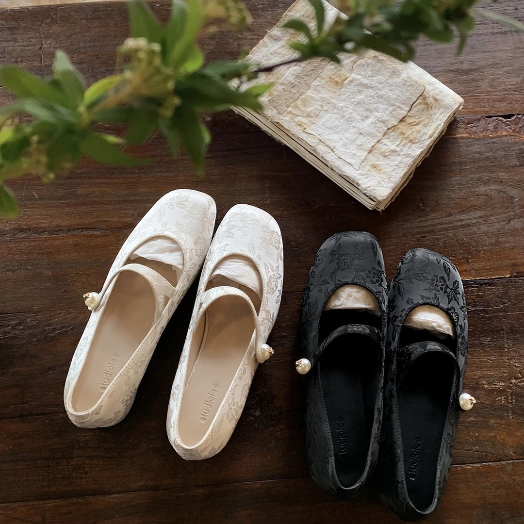 春夏新款百搭国风新中式珍珠一字带方头提花浅口粗跟玛丽珍单鞋女