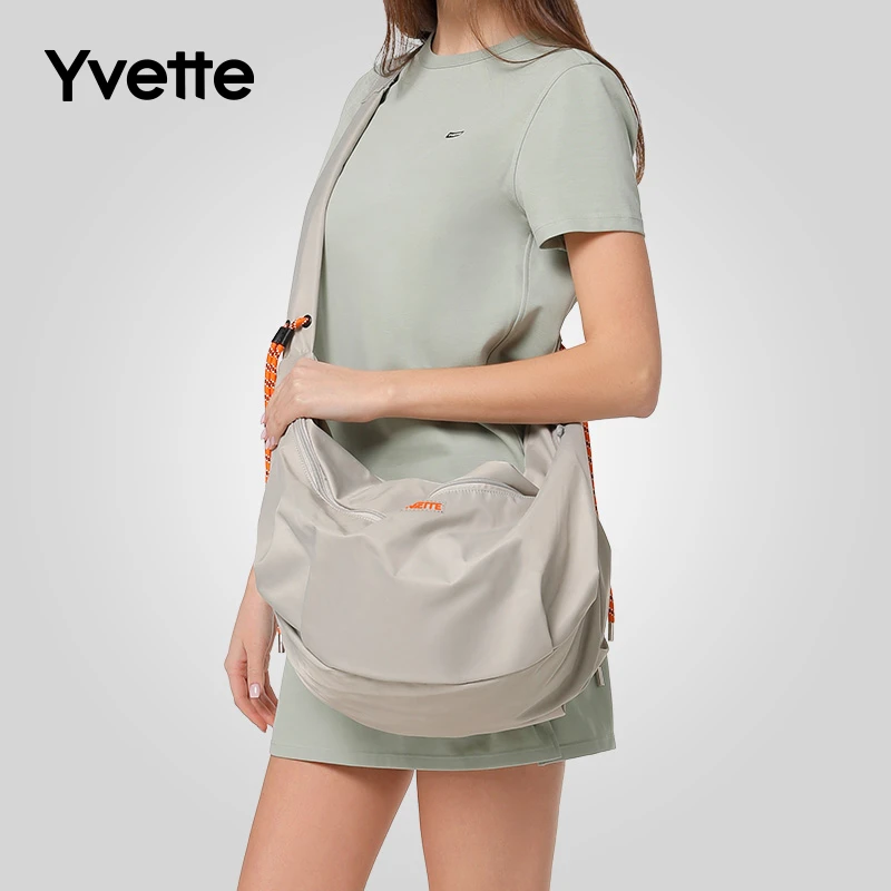 薏凡特多功能运动背包斜跨包户外健身休闲包时尚百搭便携大容量TZ