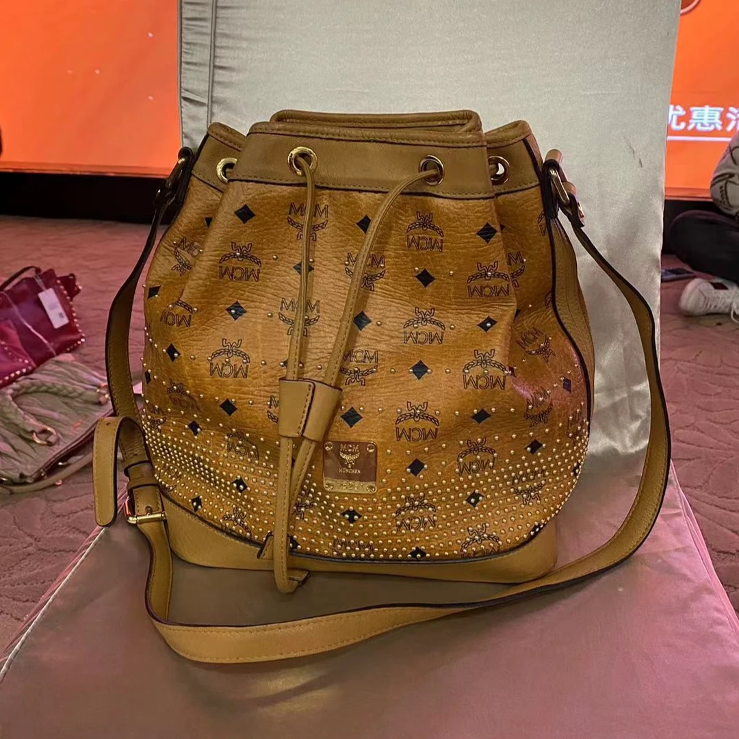 95新 MCM 单肩包664 7398
