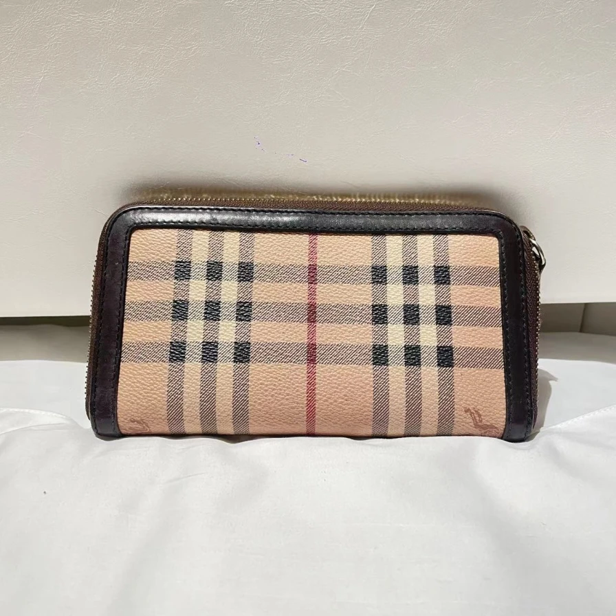 95新 BURBERRY/博柏利 钱包/672 2479
