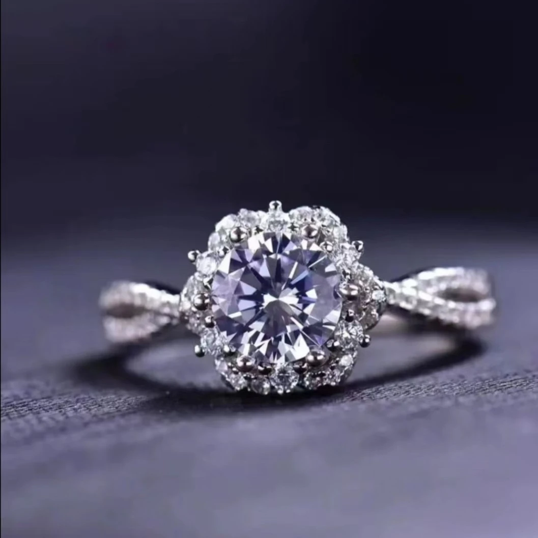 925银莫桑石戒指 【爱莎公主】0.5-2克拉时尚轻奢豪华镶嵌闭口女