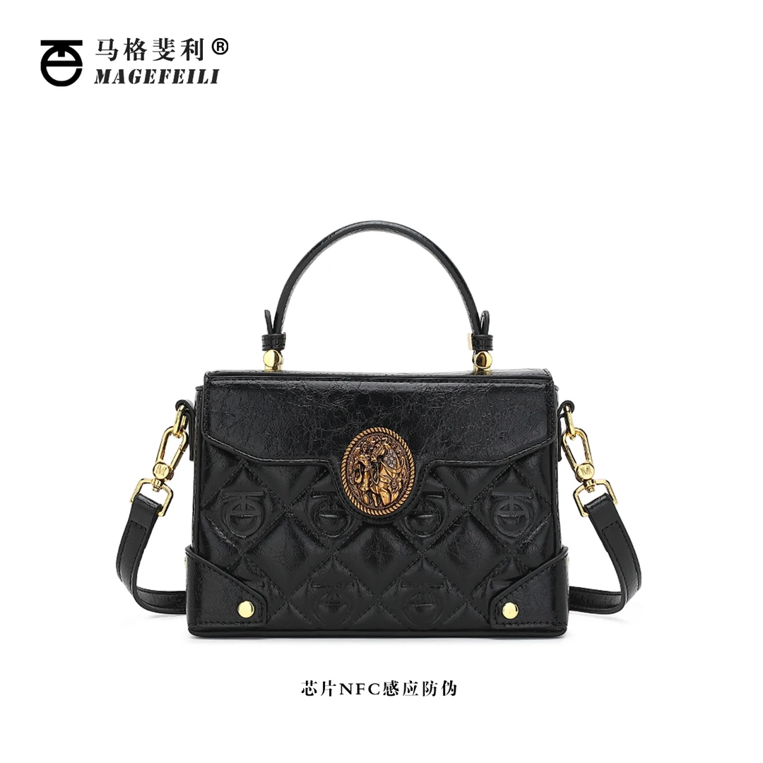 MAGEFEILI/马格斐利女士春夏新款时尚百搭单肩斜跨小方包8605