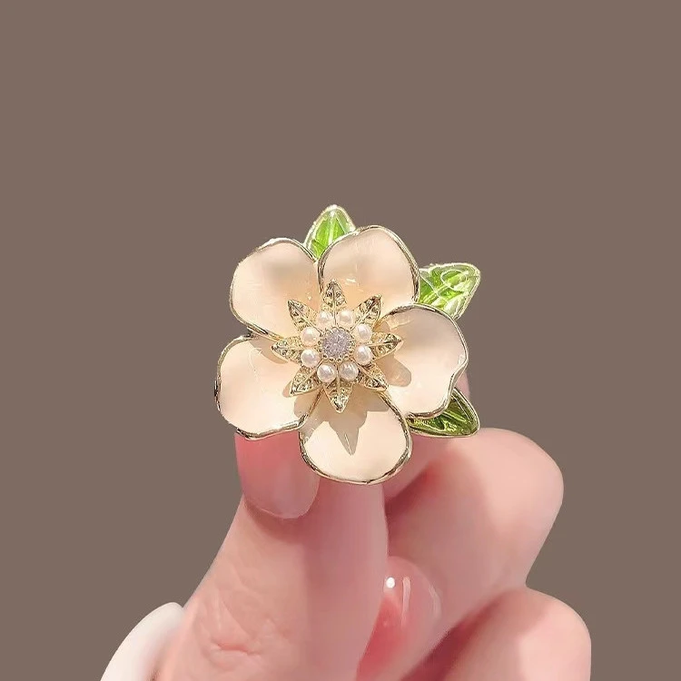法式滴釉栀子花朵胸针仙气小众设计防走光扣胸花配饰