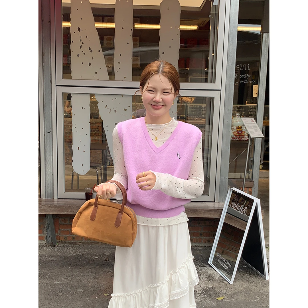 火火火【温柔旋律】韩系小众v领马甲刺绣设计感上衣M25275HH44