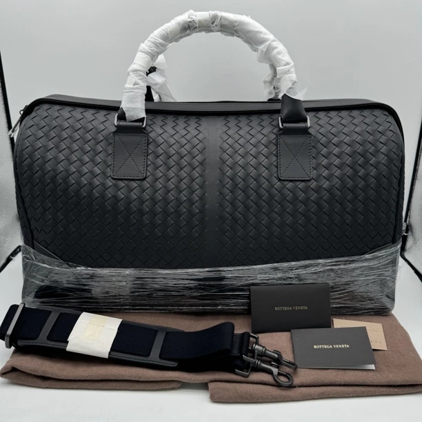 全新未使用 BOTTEGA VENETA/葆蝶家 经典编织款黑色旅行袋45/1551
