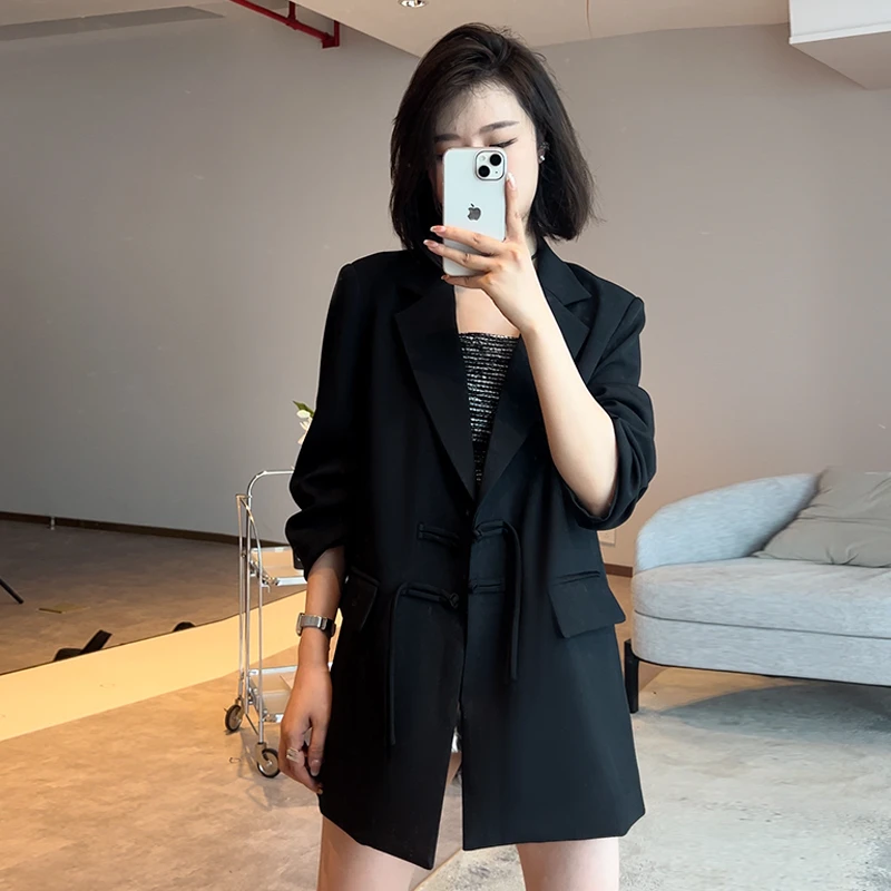 设计感小众盘扣西装女长袖上衣  WT3227