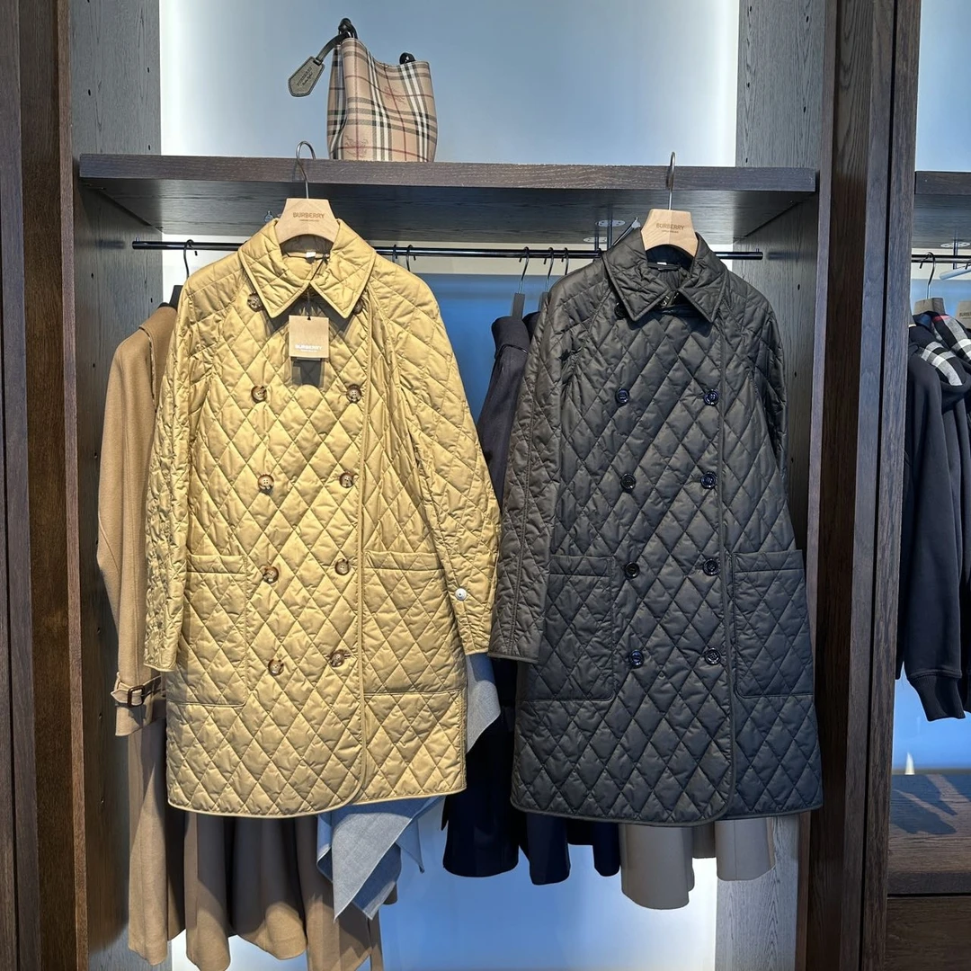 全新未使用 BURBERRY/博柏利 博柏利 专柜款女士长款绗缝线棉服