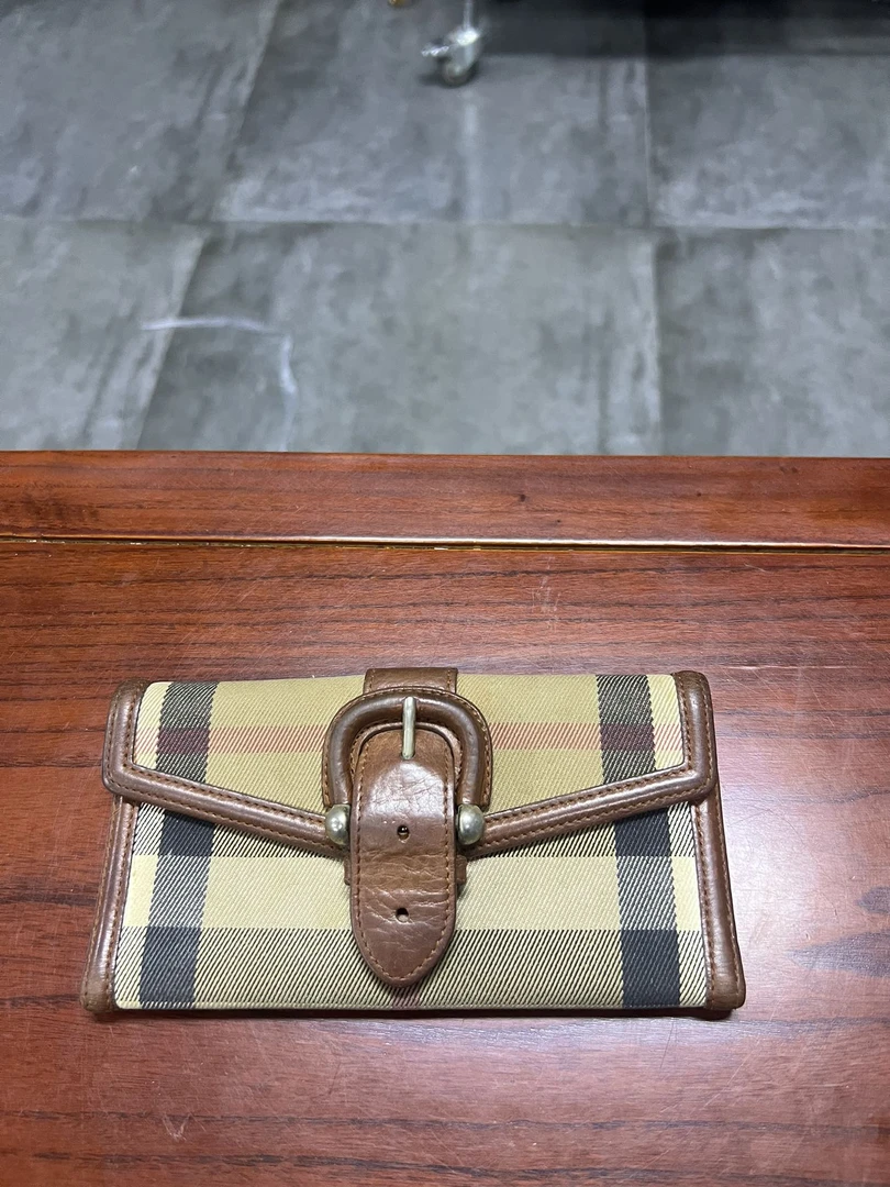 95新 BURBERRY/博柏利 BURBERRY 钱包/13475