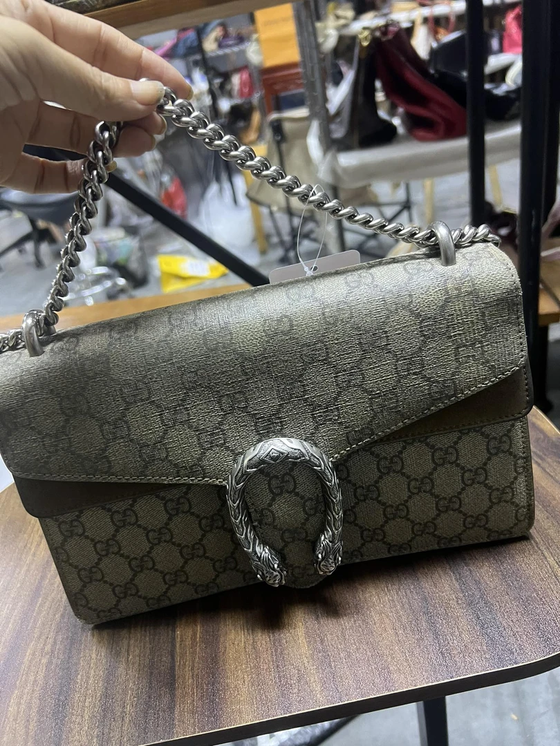 95新 GUCCI/古驰 /斜挎包/13796