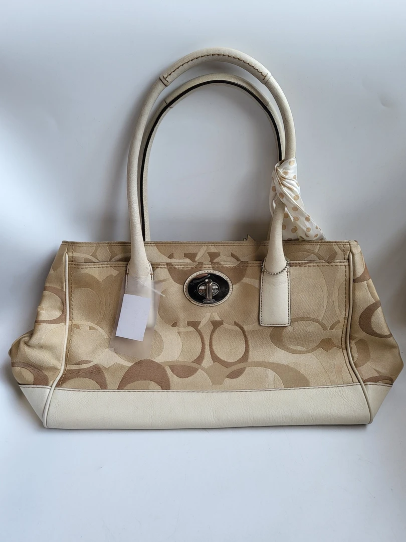 95新 COACH/蔻驰