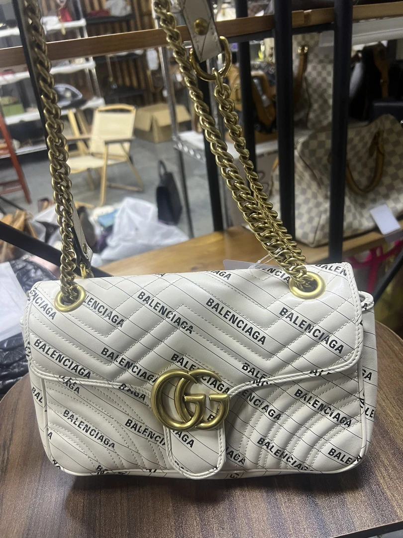 95新 GUCCI/古驰 /斜挎包/15055