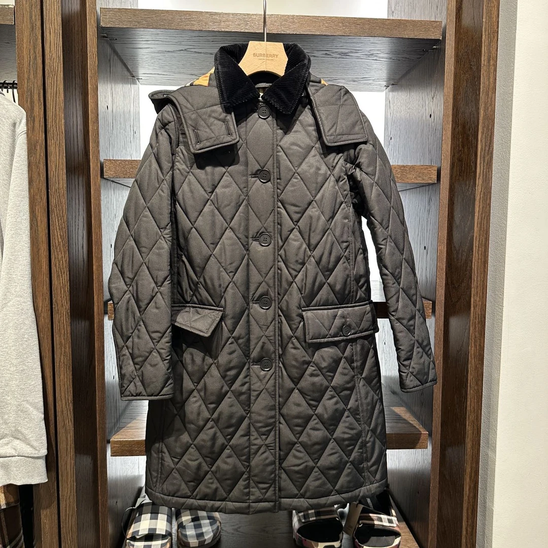 全新未使用 BURBERRY/博柏利 博柏利 女士长款连帽棉服