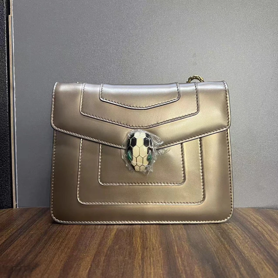 95新 BVLGARI/宝格丽 /斜挎包/13975