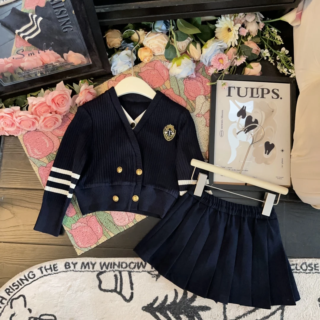 【现货】女童韩版学院风双排扣假两件针织毛衣外套+百褶裙两件套