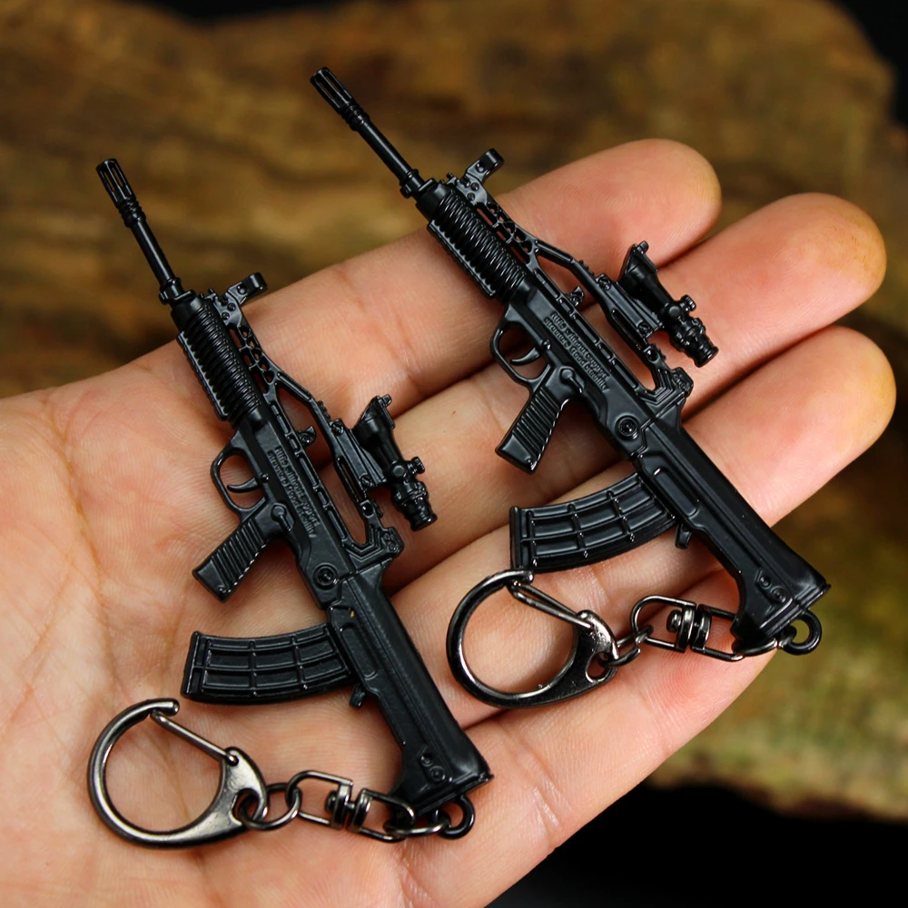 和平吃鸡合金QBZ95小挂件迷你95式金属钥匙扣小模型玩具饰品挂件