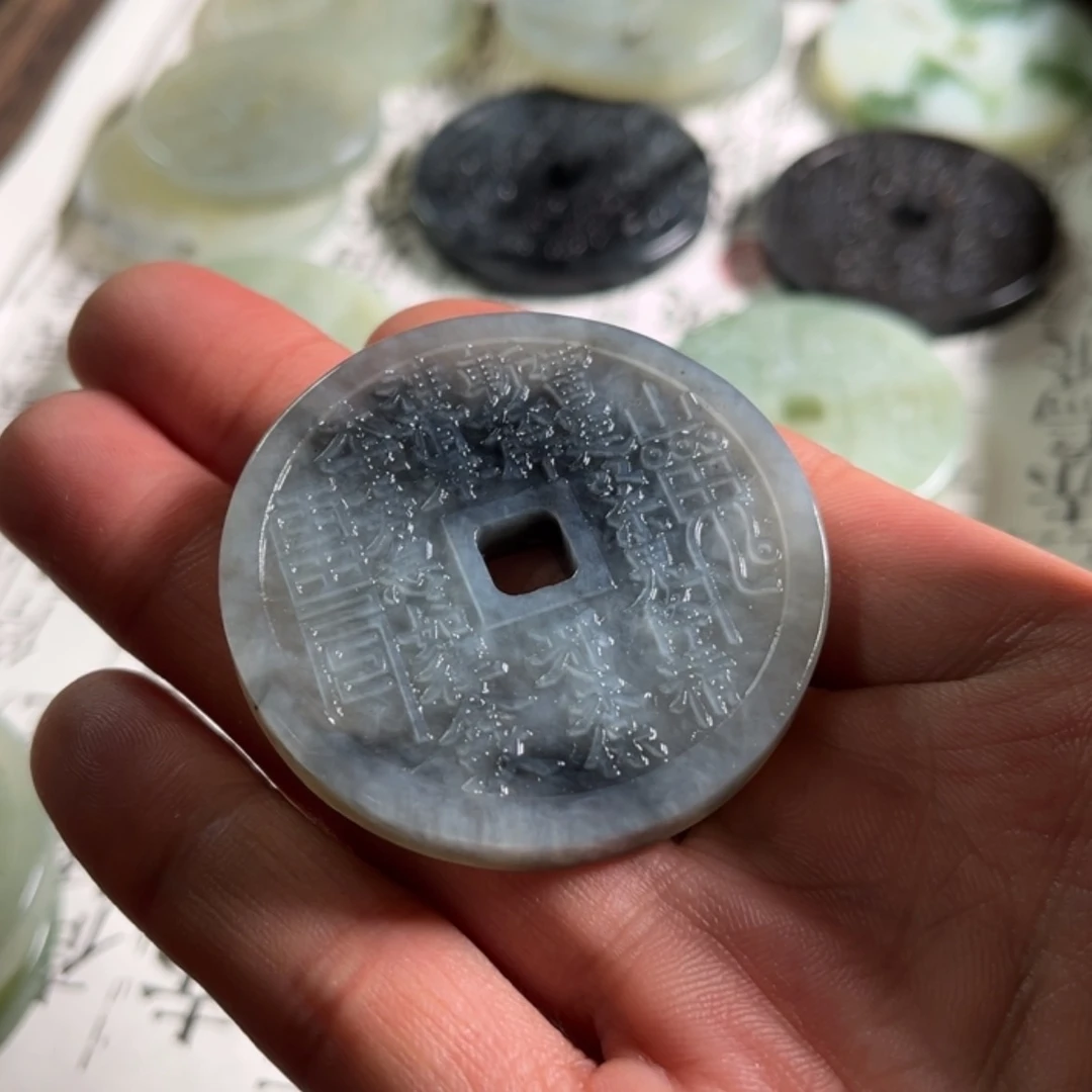 【闪购商品】蛇纹石玉原石未镶嵌咬***四