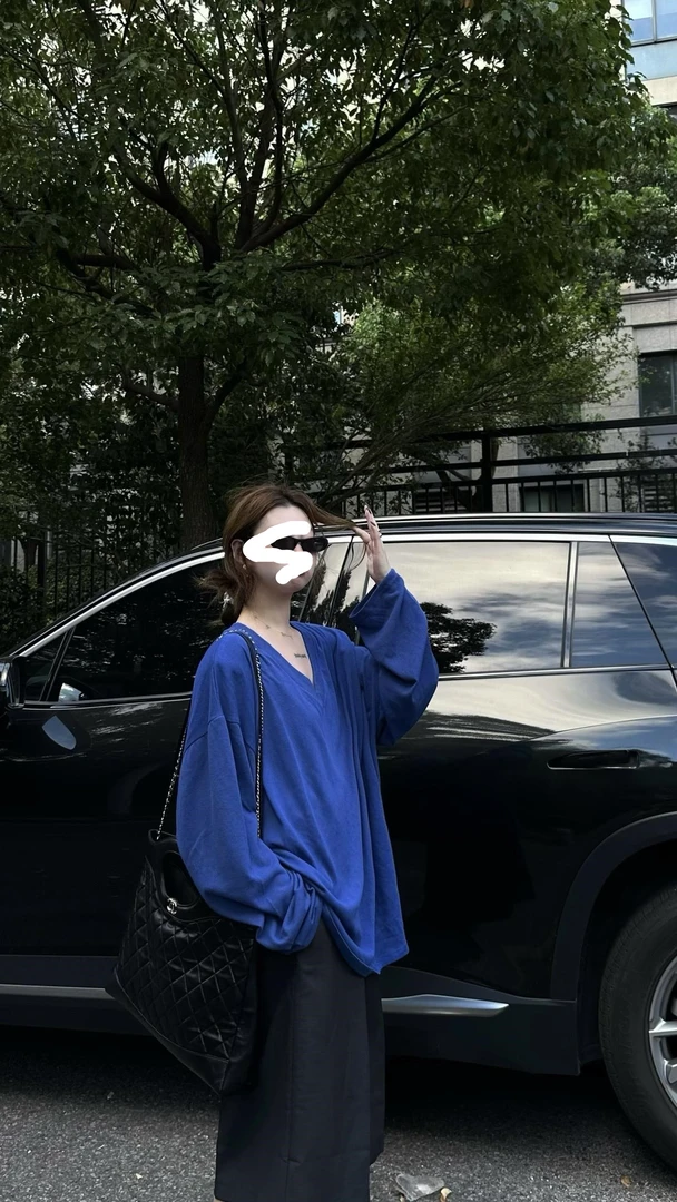 克莱因蓝色长袖上衣女秋季港风休闲新款宽松t恤今年流行漂亮小衫