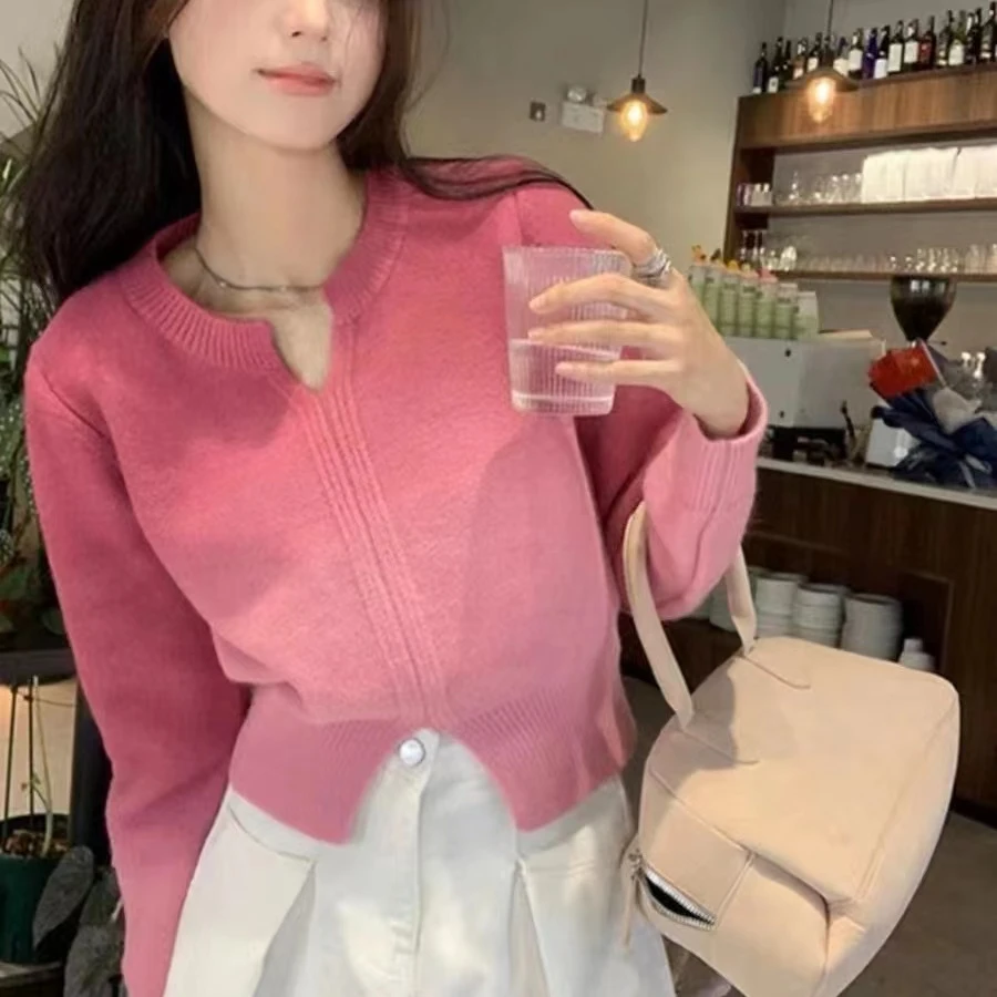 2025秋季新款V领渐变针织长袖毛衣高级设计感显瘦百搭上衣女