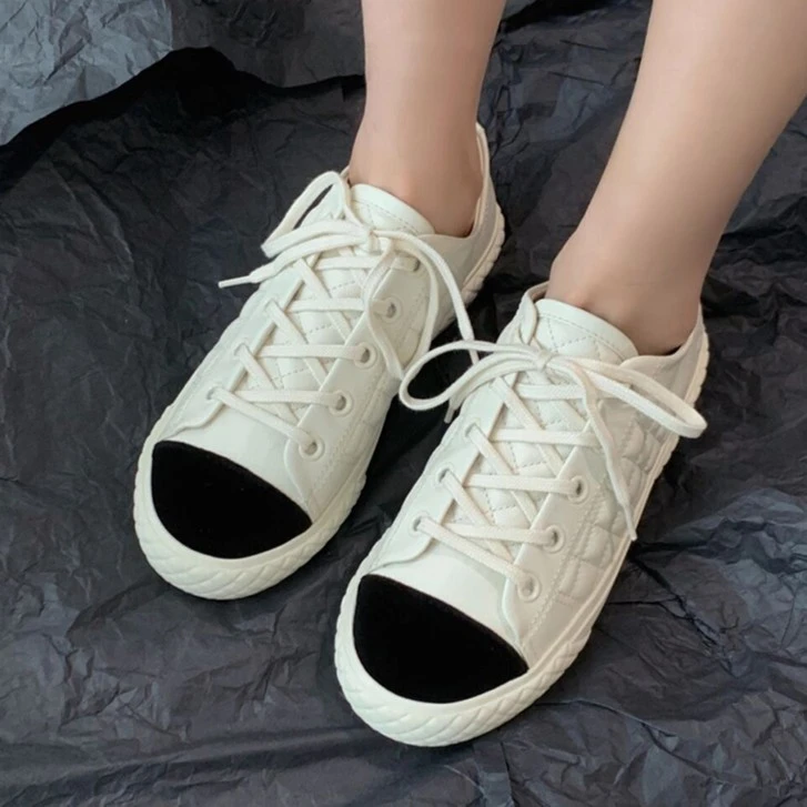 清浅严选菱格系带休闲板鞋黑白拼接时尚百搭小白鞋3082