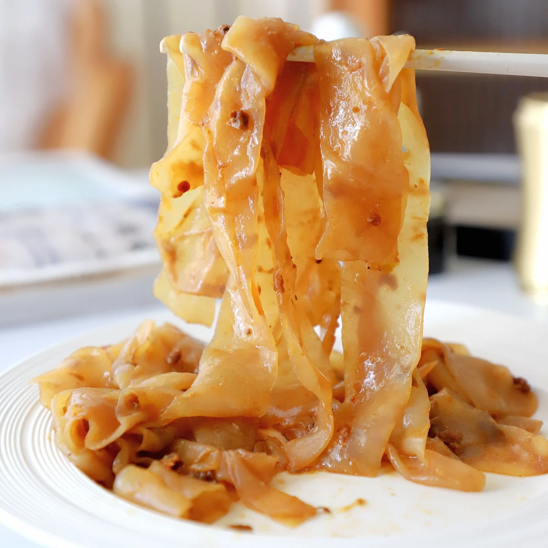 植臣魔芋宽粉魔芋凉皮低碳水0脂低碳魔芋宽面凉皮180g/包