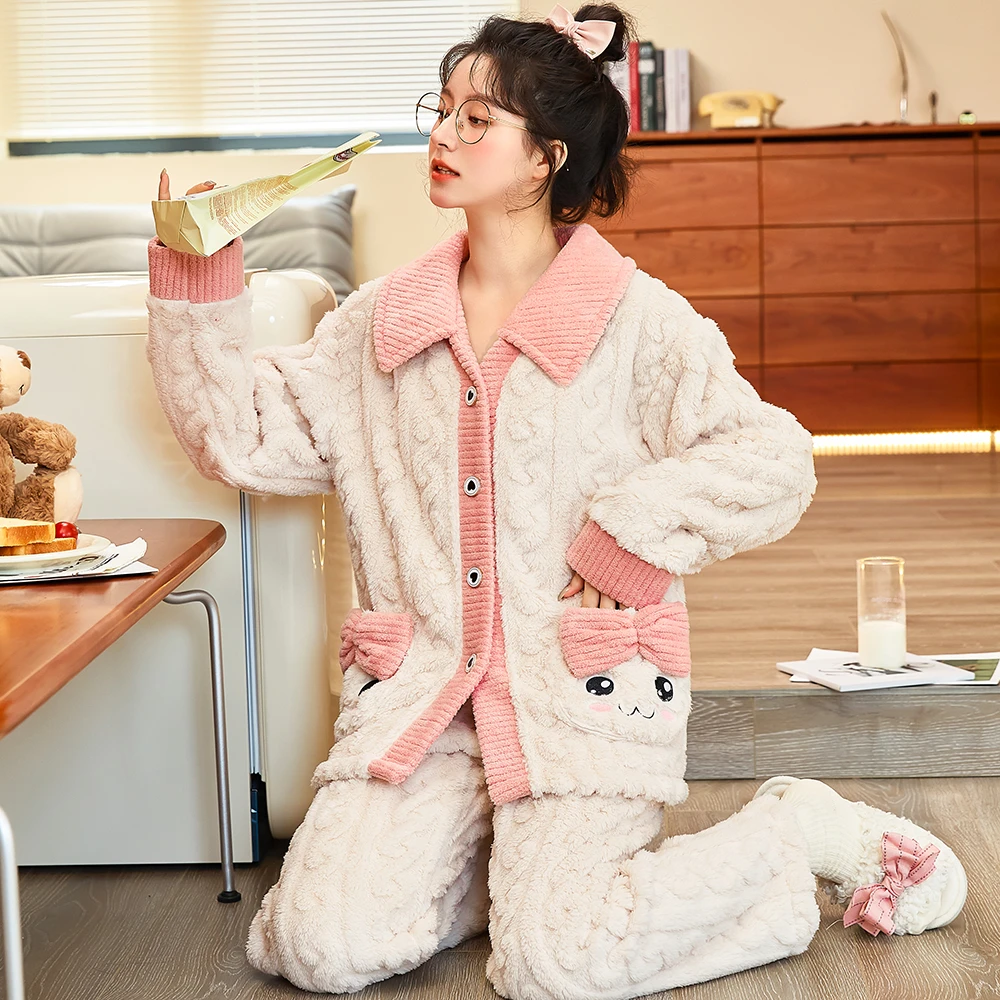 睡衣女秋冬珊瑚绒家居服可外穿法兰绒加绒加厚款冬天大码保暖套装