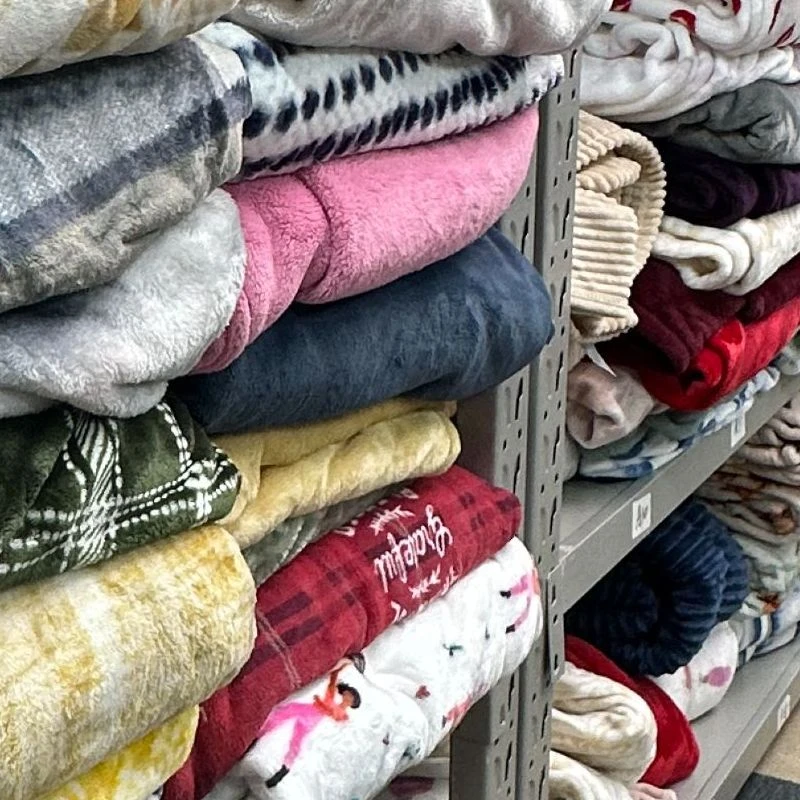 京护世家仓库搬迁孤品福利双面加厚亲肤牛奶绒金雕绒全场福利