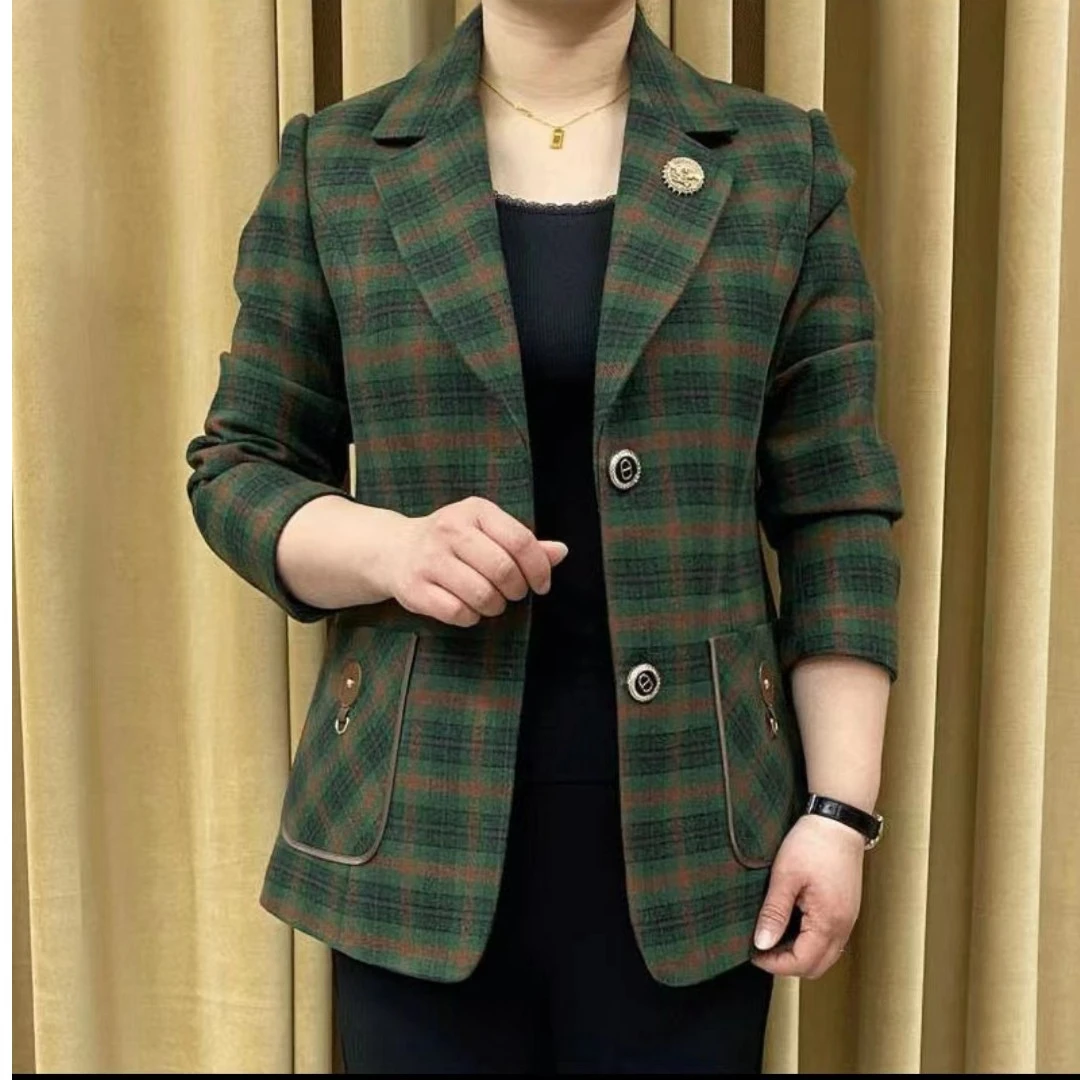 秋冬中年妈妈装西装外套中老年格子春秋洋气外套百搭显瘦大码外套