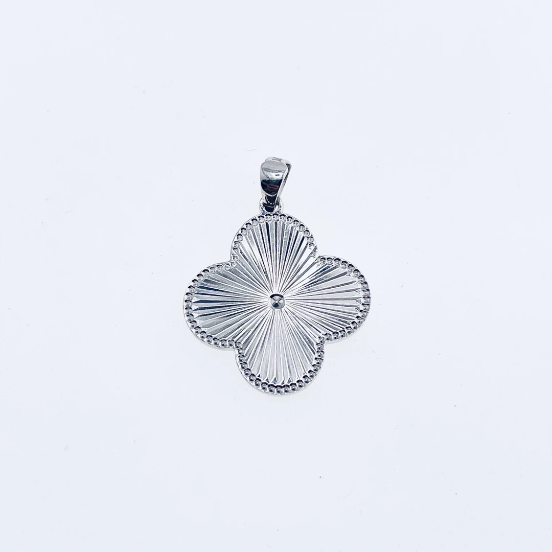 铂金Pt950四叶草吊坠 (大、小、迷你)