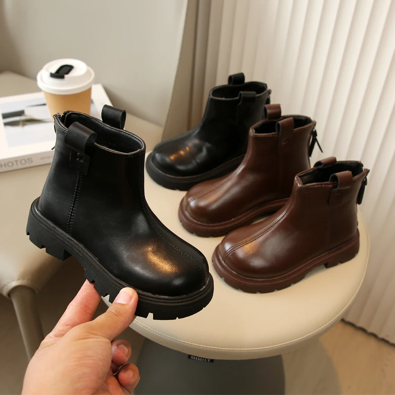 女童马丁靴2025年秋冬款公主靴儿童中大童时尚小皮靴简约男童短靴