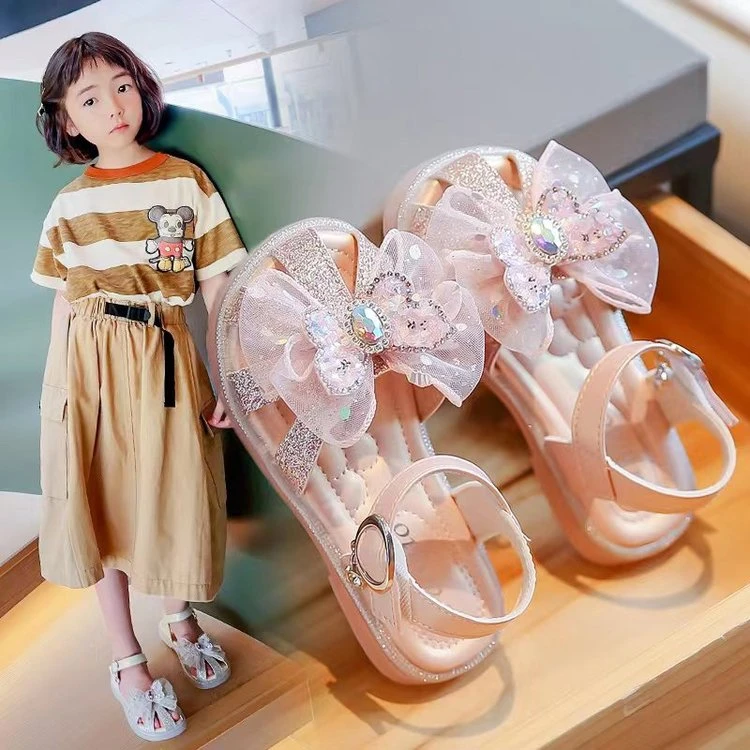 女童包头凉鞋2025夏季新款小女孩软底宝宝鞋蝴蝶结珍珠水晶公主鞋