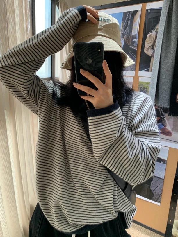 韩系慵懒复古秋冬休闲条纹百搭圆领毛衣宽松亲肤长袖上衣女针织衫