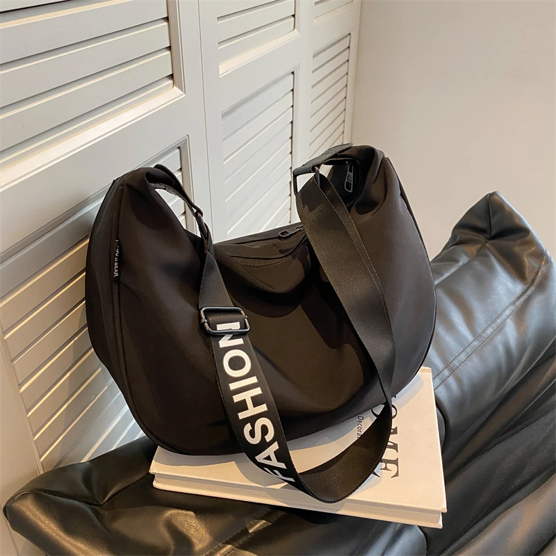 2023新款休闲百搭布包大容量单肩包斜挎包饺子包