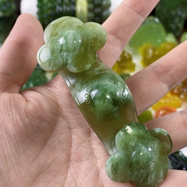 岫玉手把件未镶嵌