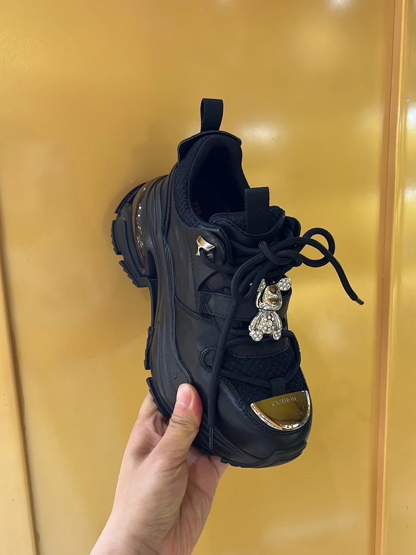 知足敏儿原创设计真皮时尚休闲女鞋36码